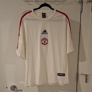 Adidas Terrex Men's White & Red Manchester United T-shirt (Size XL)